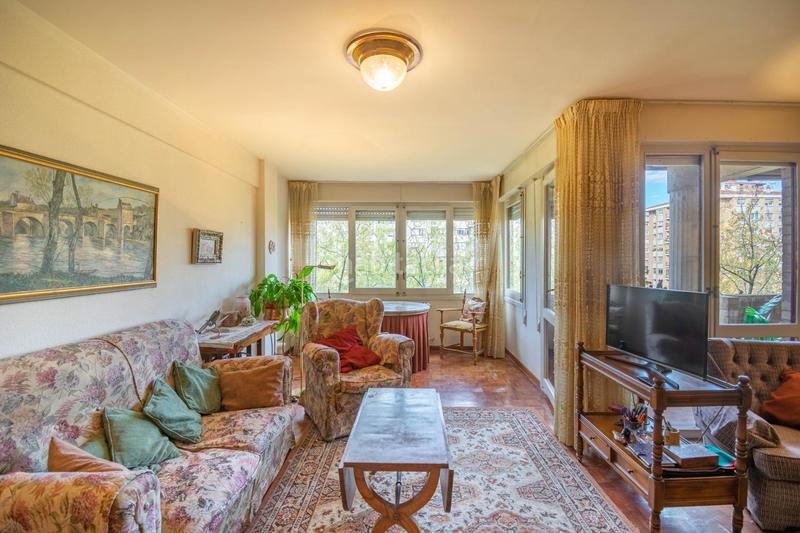 Foto fda60509-ac84-43eb-a471-52264115a15e. Piso en plaza felix huarte 7 en Iturrama Pamplona / Iruña