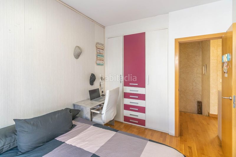 Foto ce88cc8e-61de-4749-b4b3-95d31e6d211b. Casa adossada a calle iparberoki 59 a Beriáin