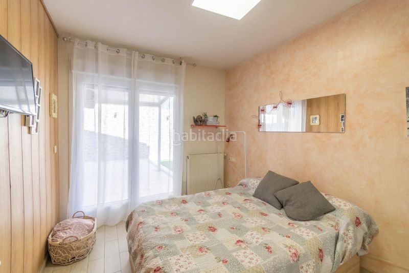 Foto e2cceac2-9ee3-4bef-bcd0-62e37da65f77. Casa adossada a calle iparberoki 59 a Beriáin