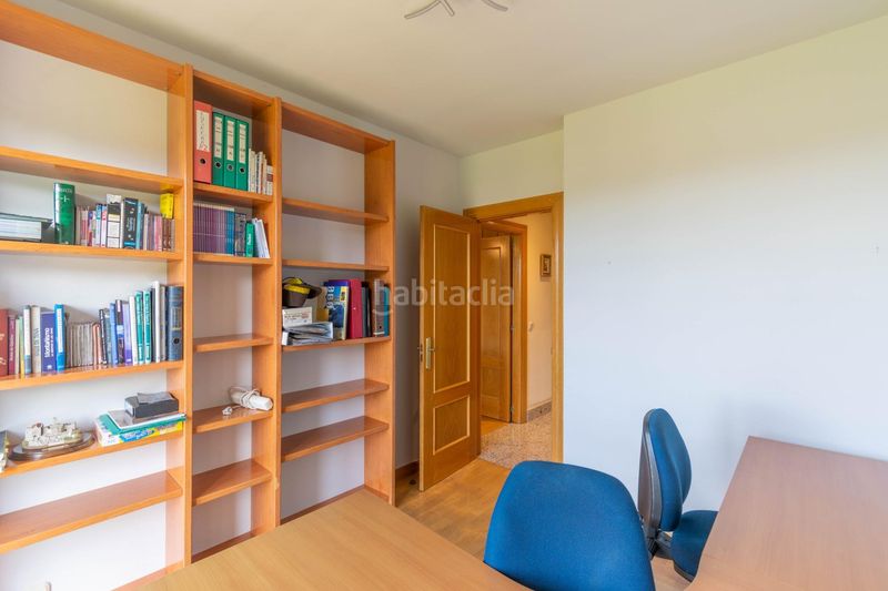 Foto dcecf0a2-e6a0-4889-9241-df20b0d34876. Reihenhaus in calle de itaroa 96 in Olaz Valle de Egüés / Eguesibar