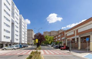 Appartamento  Avenida central/ erdiko etorbidea 20. Piso barañain 2 hab  2 baños  balcón, luz y vistas