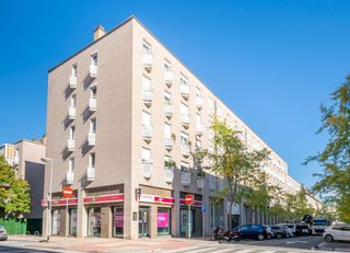 Flat in Calle concejo de azpa 11. Coqueto apartamento en mendillorri