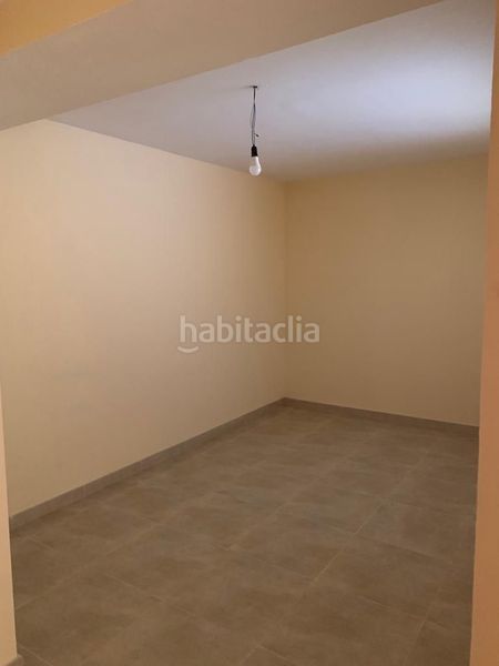Foto b4289804-8e77-4988-950a-fb15a15821bf. Lloguer local comercial a Tàrrega