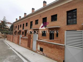 Casa aparellada a Avinguda de vallfogona 37. Obra nueva