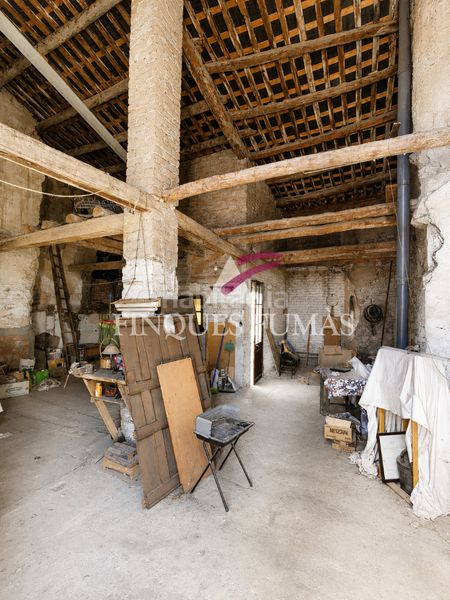 Foto 53a29088-398e-4a1c-b407-ef7276e75f53. Casa amb calefacció a Cervera