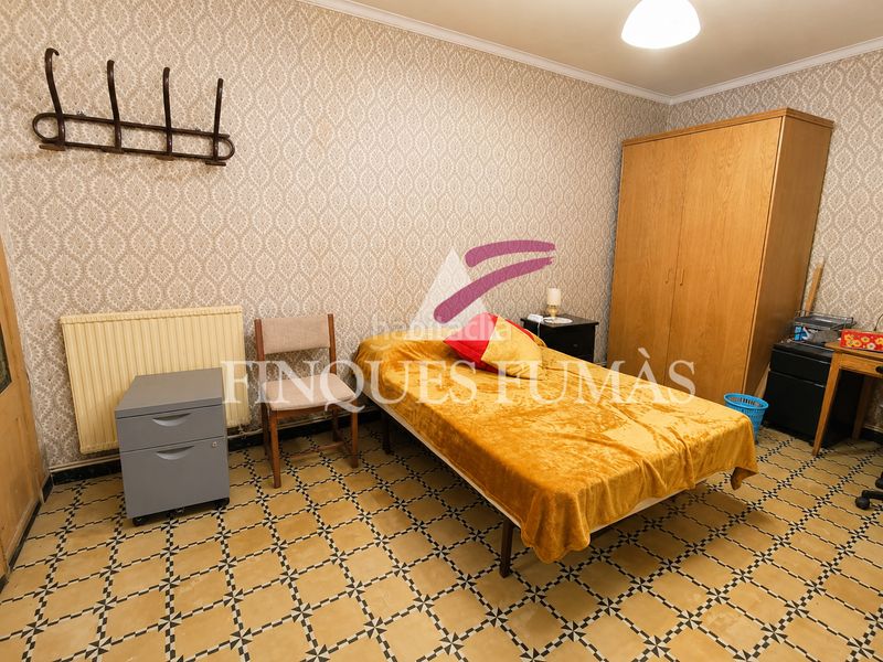 Foto a89c6ffb-b04e-4874-8009-84b722d8ce17. Casa amb calefacció a Cervera