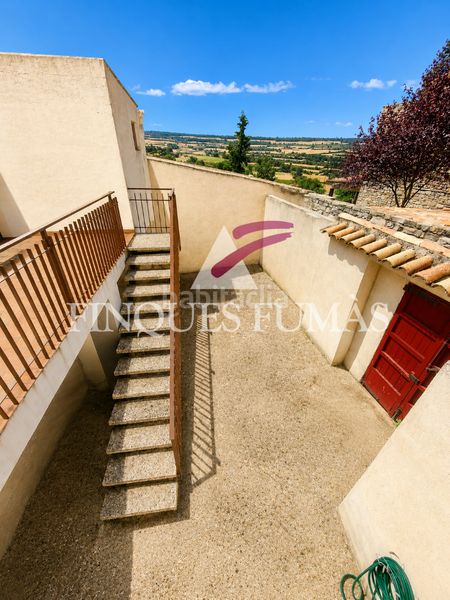 Foto 306855ca-5ed7-4ddd-9733-87e5efe73912. Casa amb xemeneia aparcament a Montoliu de Segarra