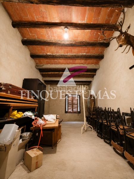 Foto 54407df6-16fd-4d63-aafe-8a1a9f654367. Casa amb xemeneia aparcament a Montoliu de Segarra