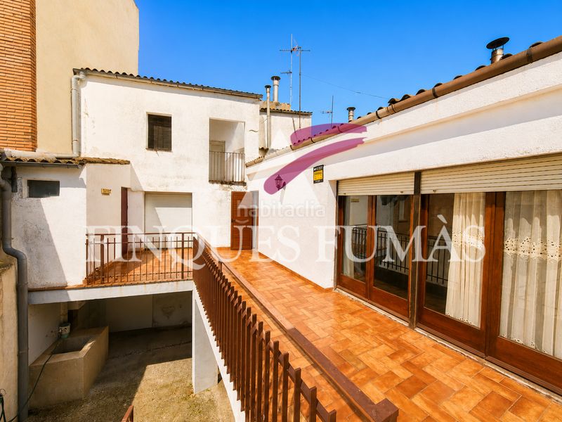 Foto 8dab1d19-ea07-468e-8adb-9a361e0fc662. Casa amb xemeneia aparcament a Montoliu de Segarra