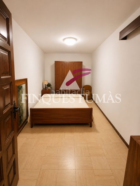 Foto e03d3862-eac0-4ca5-9261-7604a904cfc8. Casa amb xemeneia aparcament a Montoliu de Segarra