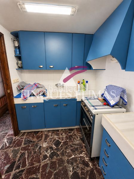 Foto e1e6374b-f993-4034-a2c2-0e2e4a4574b1. Casa amb xemeneia aparcament a Montoliu de Segarra