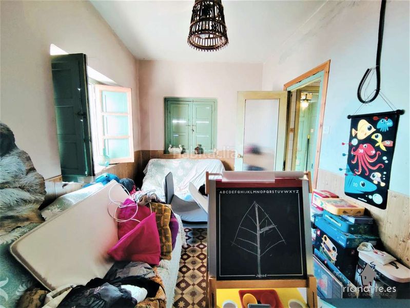 Foto a8bf126a-4f7c-4f75-813d-dd0a12012538. Casa amb aparcament a Regueras (Las)