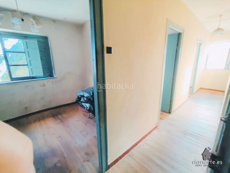 Foto aedaefea-e5ea-480f-8aa8-ee4695466b92. Casa amb aparcament a Regueras (Las)