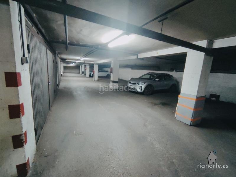 Foto 063284d3-3540-49f1-b015-5e6c9eaf237a. Autoparkplatz in La Felguera Langreo