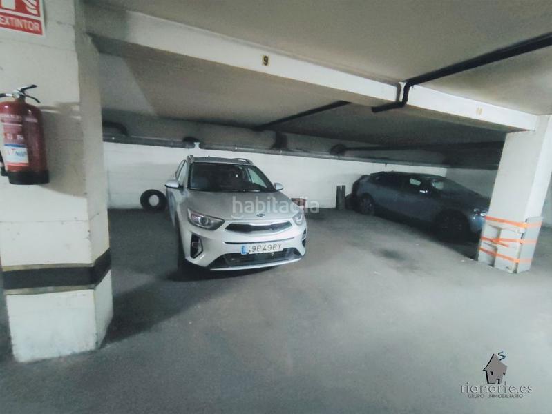 Foto 583146e5-2bac-4364-aa48-744fdad124f2. Autoparkplatz in La Felguera Langreo