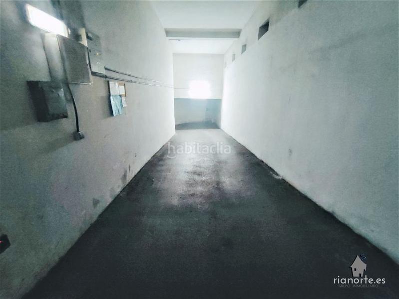 Foto a6924277-c9b9-4dec-8896-cdc0099437b9. Autoparkplatz in La Felguera Langreo