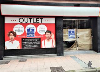 Local Comercial en Calle Celestino Cabeza 36