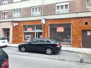 Local Comercial  Calle sor daniela grate. Tienda de electrnica  radio martnez totalmente equipada y alma