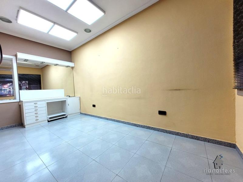 Foto 4e43c021-6228-4f24-be2c-d0a23ceab4b8. Lloguer local comercial a calle norte 18 a La Felguera Langreo