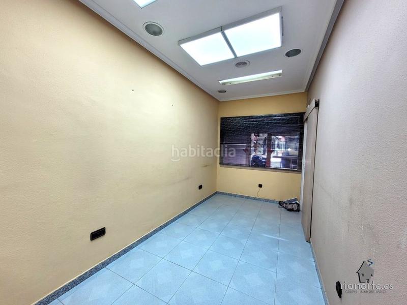 Foto af98af41-043d-4538-9a8b-2ebd790f7a02. Lloguer local comercial a calle norte 18 a La Felguera Langreo