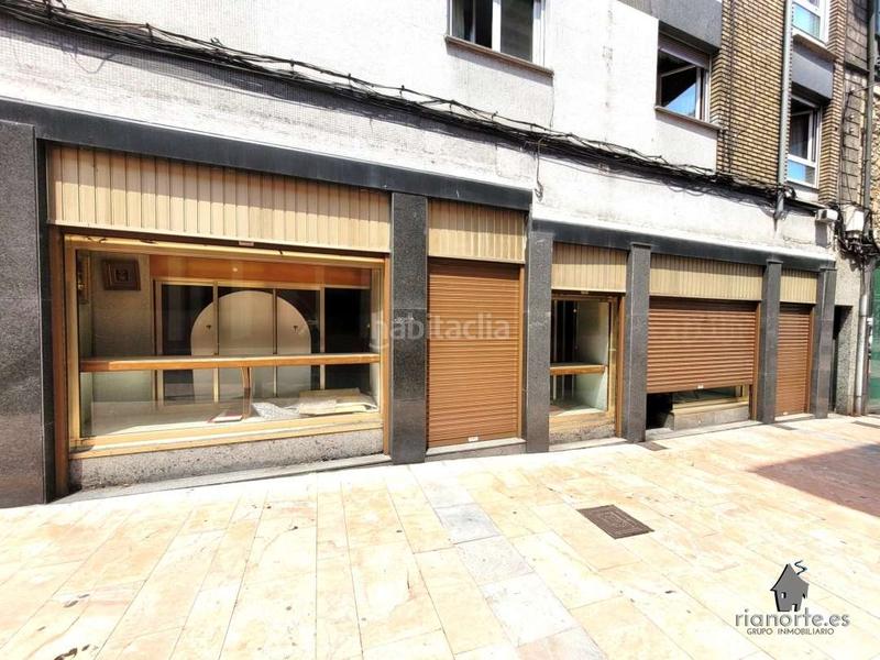 Foto f1b6331d-fa0e-46ce-b913-209cac527e5c. Alquiler local comercial , a pie de calle, zona peatonal, de Sama consúltenos !! en Langreo