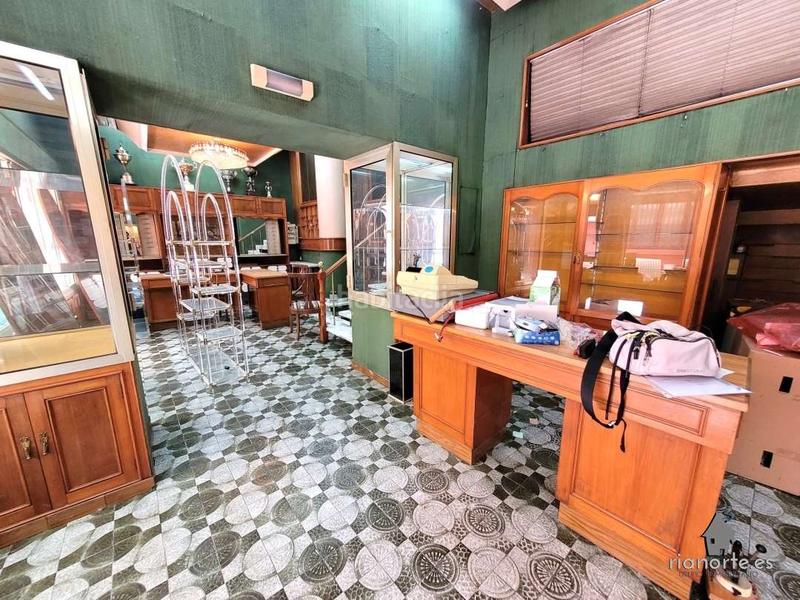 Foto 2a56add5-00f4-477c-bde8-39f7904d926c. Lloguer local comercial a Sama Langreo