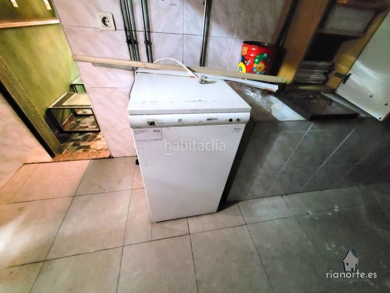 Foto 34ce5dfe-feb4-426d-8ca9-c9c1b9f2f05a. Location local commercial dans Sama Langreo