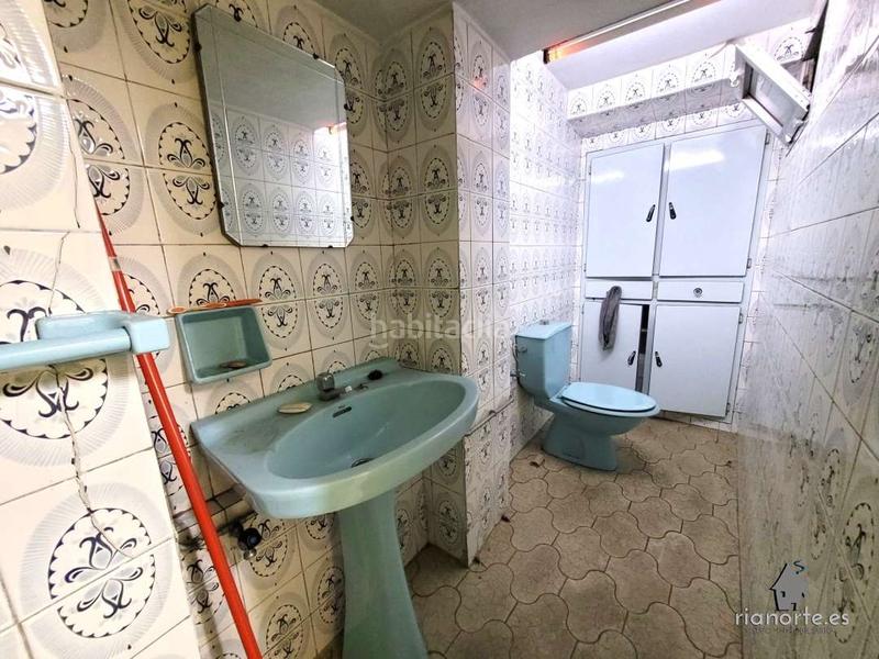 Foto e4b52734-9424-4ba1-b3fe-6025c59e85db. Location local commercial dans Sama Langreo