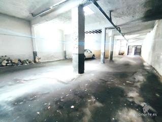 Parking voiture à San Martín del Rey Aurelio. Nave destinada para almacén y garajes de coches en el centro del