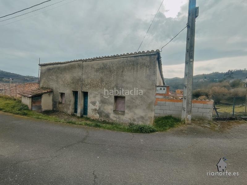 Foto 3b1e3348-ecde-4154-a72c-6fe20c2912c9. Casa con parcheggio in Sama Langreo