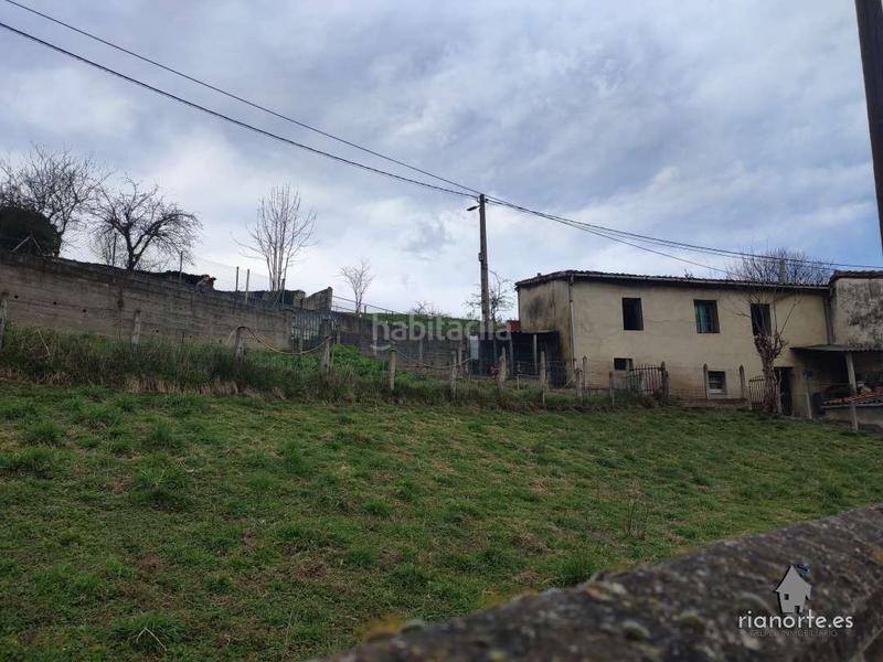 Foto f5a1fef0-eb77-4153-b4a2-7f98236a0b22. Casa con parcheggio in Sama Langreo