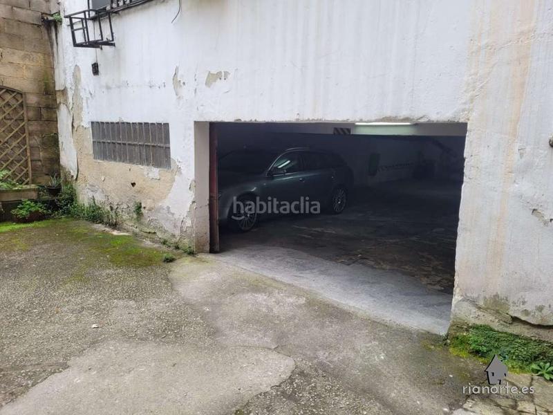 Foto 52eb94e3-7d2a-4252-a3f4-b7a1b895dbdd. Aparcament cotxe a La Felguera Langreo