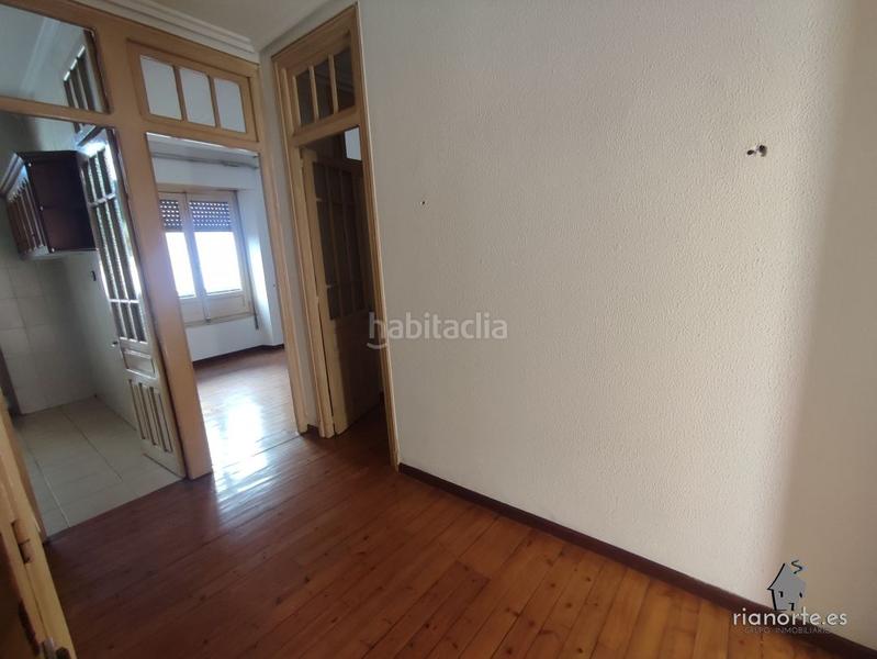 Foto 222df622-90db-47cd-b5ff-a1dd80b3047a. Casa adossada a La Felguera Langreo