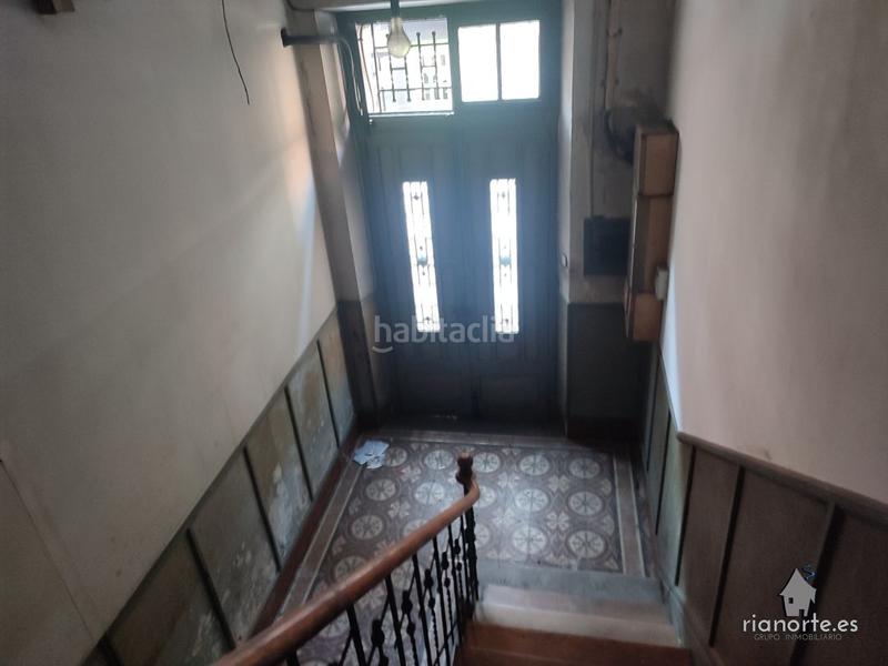 Foto c4de1eda-adbf-43ab-a3d1-50d179893744. Casa adossada a La Felguera Langreo