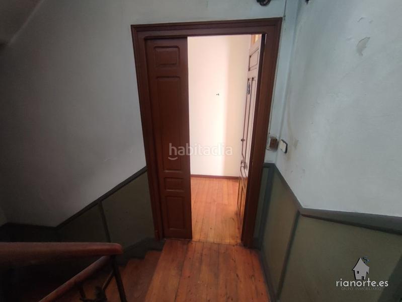 Foto ea0fdce1-f0e4-4319-92e6-3bc2d8013467. Casa adossada a La Felguera Langreo