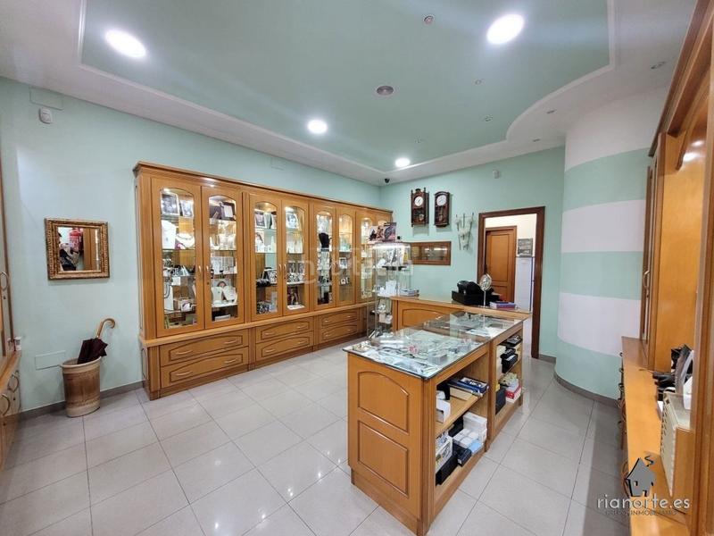Foto fcfc7a69-a0b2-47e9-b033-c980d5e266c2. Local comercial a La Felguera Langreo