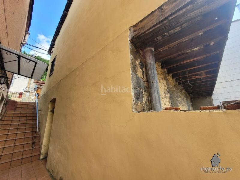 Foto b137ff9b-b868-4b2f-8fc5-25549696247a. Casa  de planta baja y piso con patio trasero, en la vega, pando, para reformar. infórmese !! en Langreo
