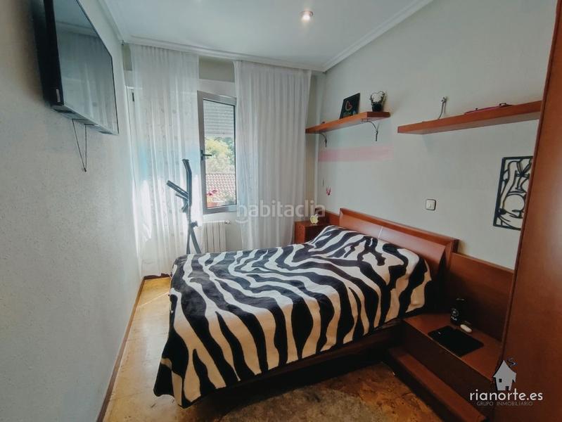 Foto 17566d05-88c8-4ba7-8adf-0e3da08dc8b2. Piso  de 3 dormitorios y un baño en ciaño en tras el canto . para entrar a vivir !! en Langreo