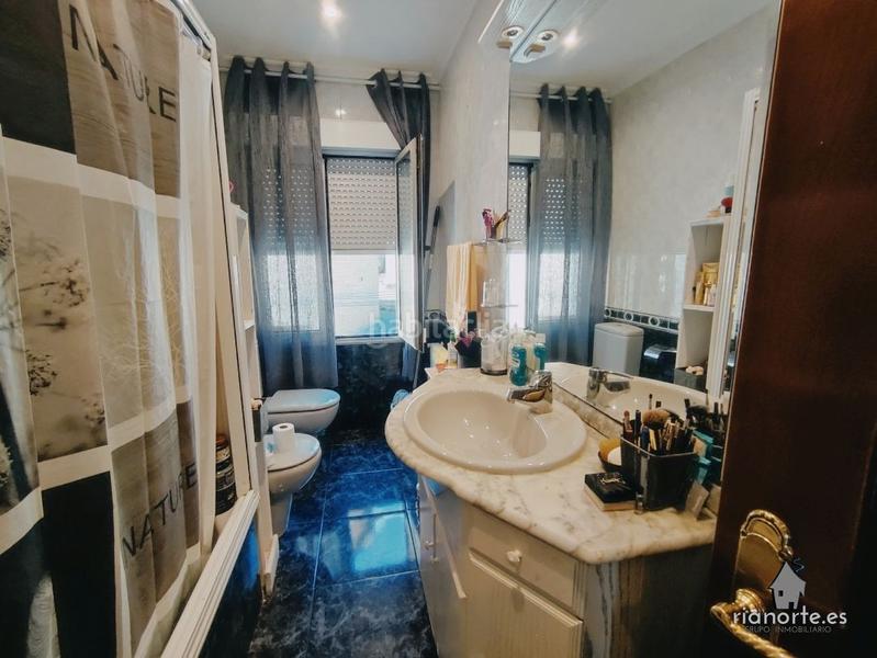 Foto 8adfc7e6-7e52-44b6-a140-002e1c3a1311. Piso  de 3 dormitorios y un baño en ciaño en tras el canto . para entrar a vivir !! en Langreo
