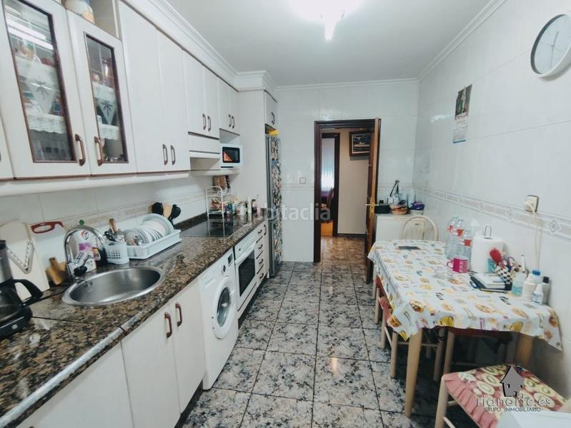 Foto ab66147c-f942-42fa-b6e7-9b32ac1e6cfe. Piso  de 3 dormitorios y un baño en ciaño en tras el canto . para entrar a vivir !! en Langreo