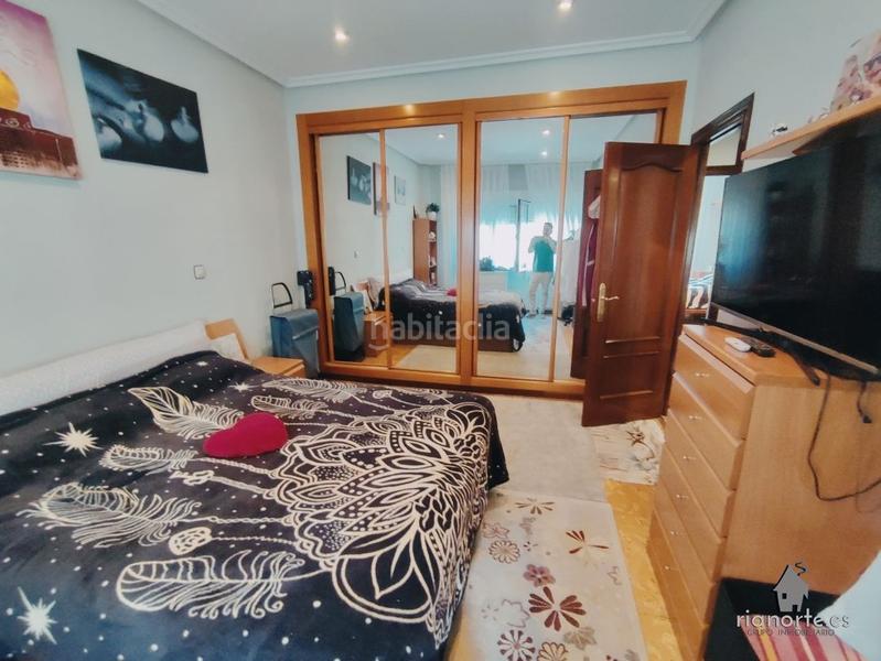 Foto da3574fb-d328-41cb-b1db-079d335d144a. Piso  de 3 dormitorios y un baño en ciaño en tras el canto . para entrar a vivir !! en Langreo