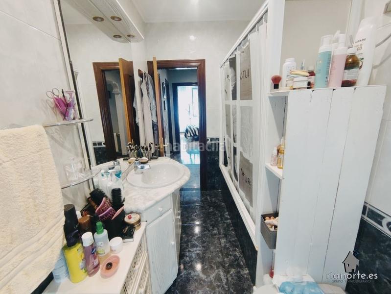 Foto f286f30f-c2dd-4bcc-9259-48a5a253fb63. Piso  de 3 dormitorios y un baño en ciaño en tras el canto . para entrar a vivir !! en Langreo