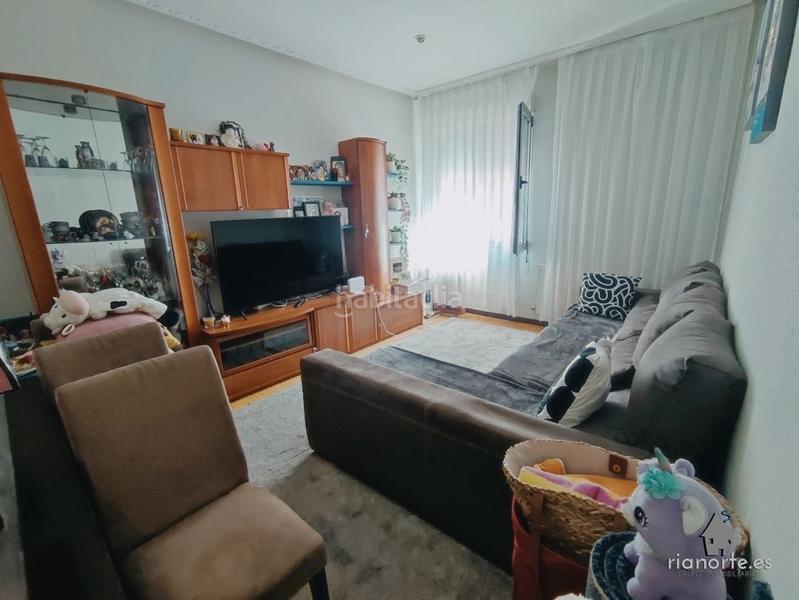 Foto f288b912-5b42-4636-a079-bcba8a6910b0. Piso  de 3 dormitorios y un baño en ciaño en tras el canto . para entrar a vivir !! en Langreo