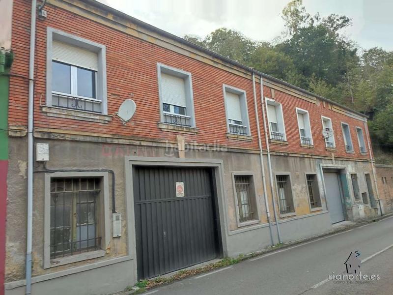 Foto f2a11a78-4439-492f-984a-7986afdff59a. Piso  de 3 dormitorios y un baño en ciaño en tras el canto . para entrar a vivir !! en Langreo