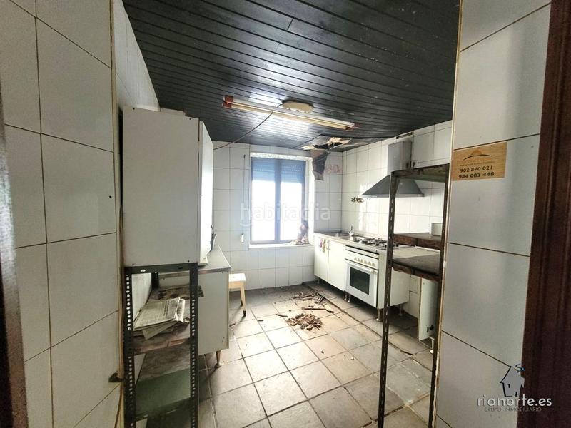 Foto a46ab0a8-1e5c-4e61-ad9d-2646c7db05b1. Alquiler local comercial bar en La Felguera en alquiler. infórmese !! en Langreo