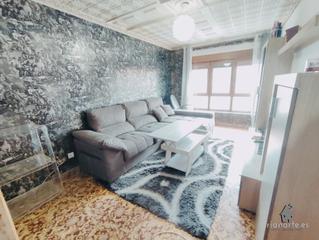 Appartement  Calle emilio alarcos llorach. Piso de tres dormitorios  y 2 baños para reformar con ascensor y