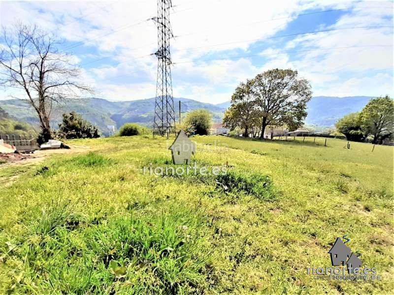 Foto 301e6463-e94a-4f31-b2a4-e2e2e24010f1. Residential plot in Quintana Madrid