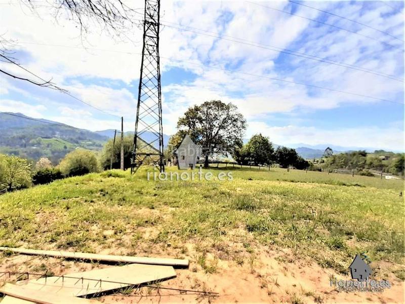 Foto d2004057-ae91-4380-a4ad-c6a33a43a632. Residential plot in Quintana Madrid