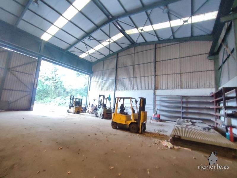 Foto 88360cb0-2eab-442d-b3f0-40a6f0cfcb19. Bâtiment à usage industriel dans Lada Langreo