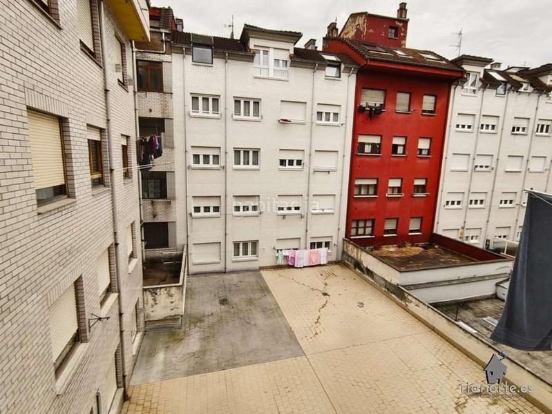 Foto dcb12306-727b-4605-a7d7-5a3017f144e4. Rent flat with heating in Sama Langreo